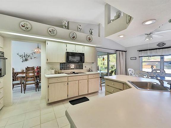 5th image of 3041 Etta Cir
