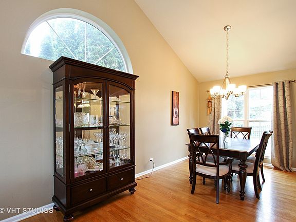4th image of 6203 Formoor Ln