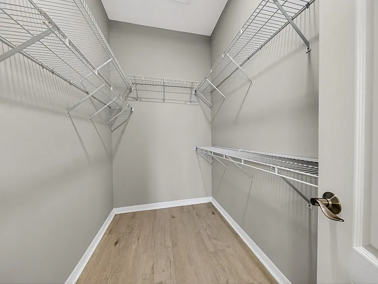 835 NE 17th Way — Photo 23