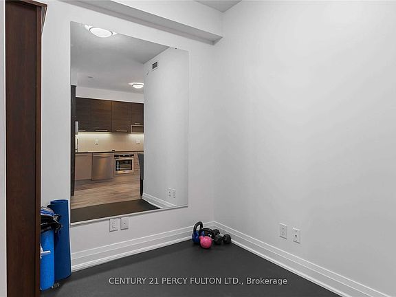 3rd image of 36 Park Lawn Rd #1401
