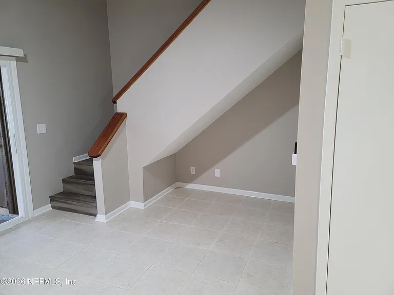 5553 Greatpine Ln S — Photo 12