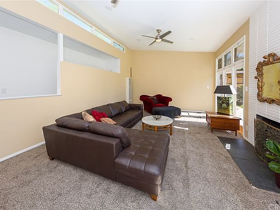 5th image of 15824 Gault St