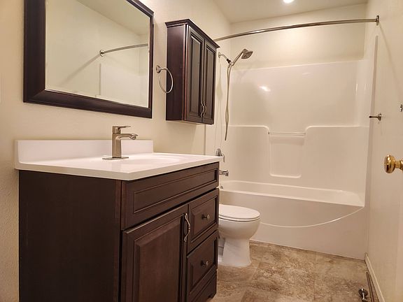 5th image of 307 Solberg St SW #13