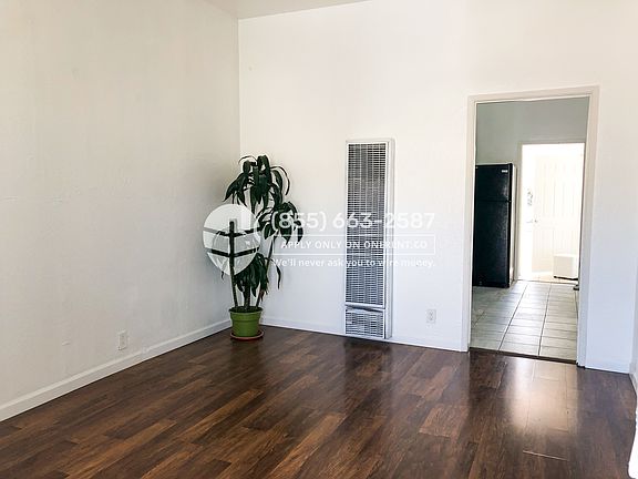 3rd image of 415 Commercial Ave