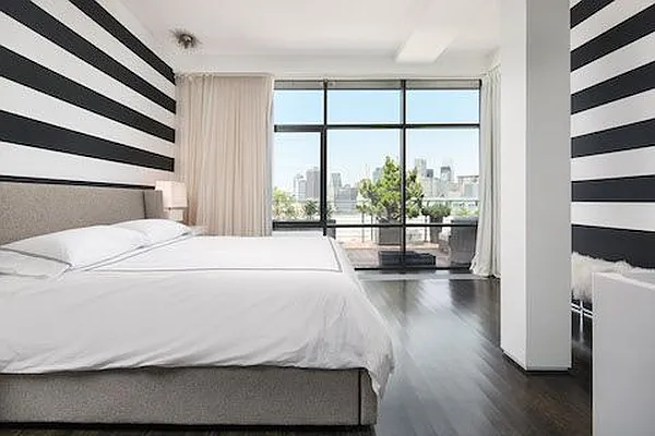 Rented by Vertex Realty Group LLC | media 23