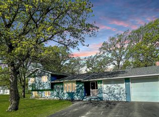 1708 Maple Dr SE, Alexandria, MN 56308