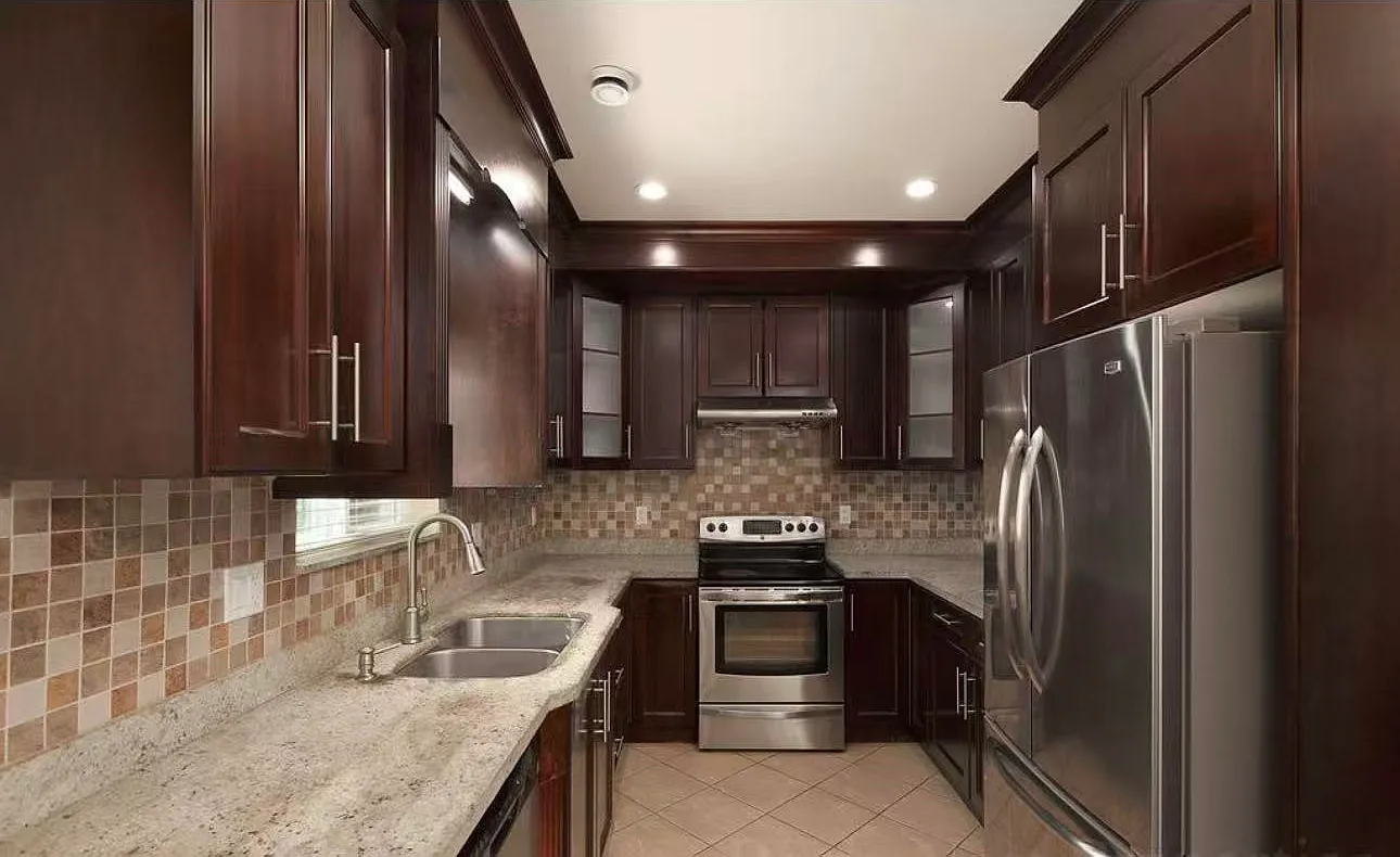 3 bed, 1250 sqft, $3,600 — Photo 2