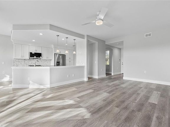 5th image of 20975 Island Sound CIR #103