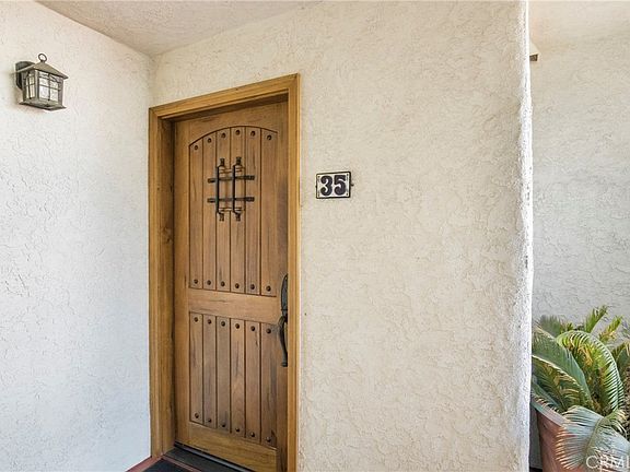 3rd image of 10926 Bluffside Dr Unit 35