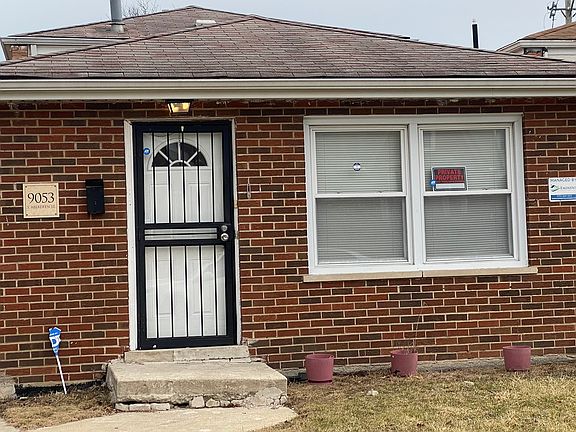 2nd image of 9053 S Aberdeen St
