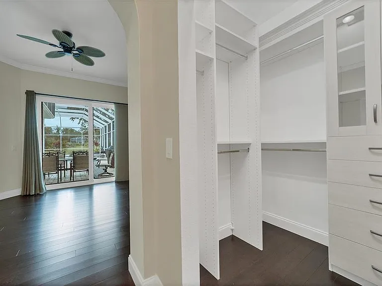 11709 Clubhouse Dr — Photo 21