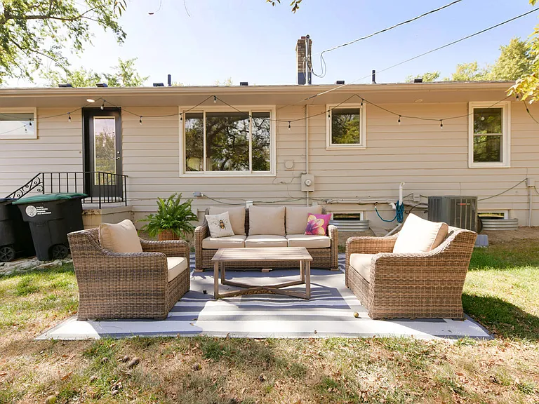 10526 Forrest Dr — Photo 31