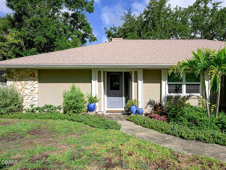 6118 Del Rio Dr — Photo 6