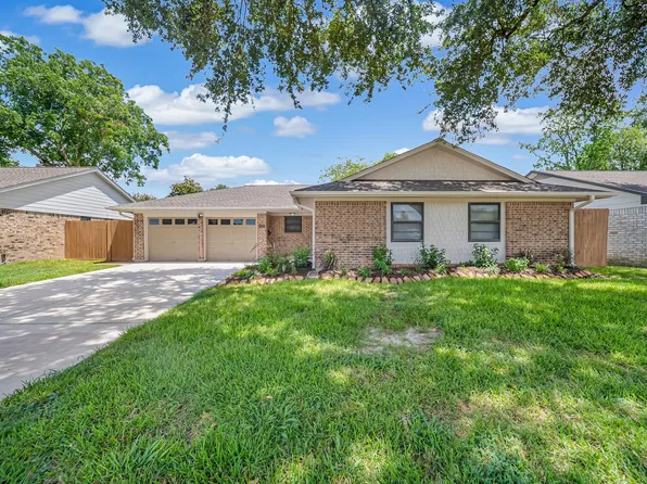 1113 Warren St, Deer Park, TX 77536