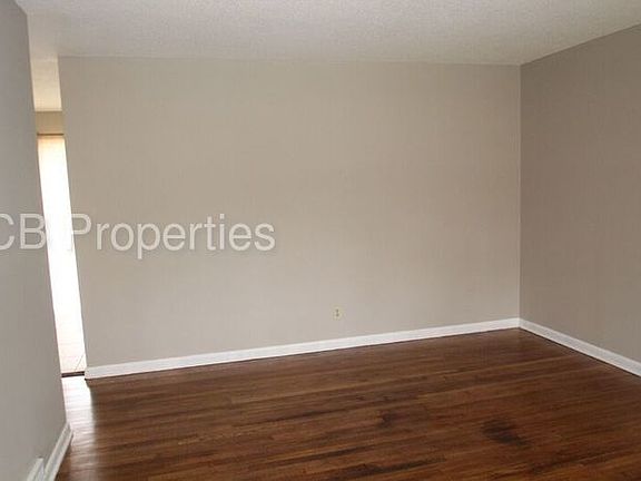 4th image of 5060 Childs Dr