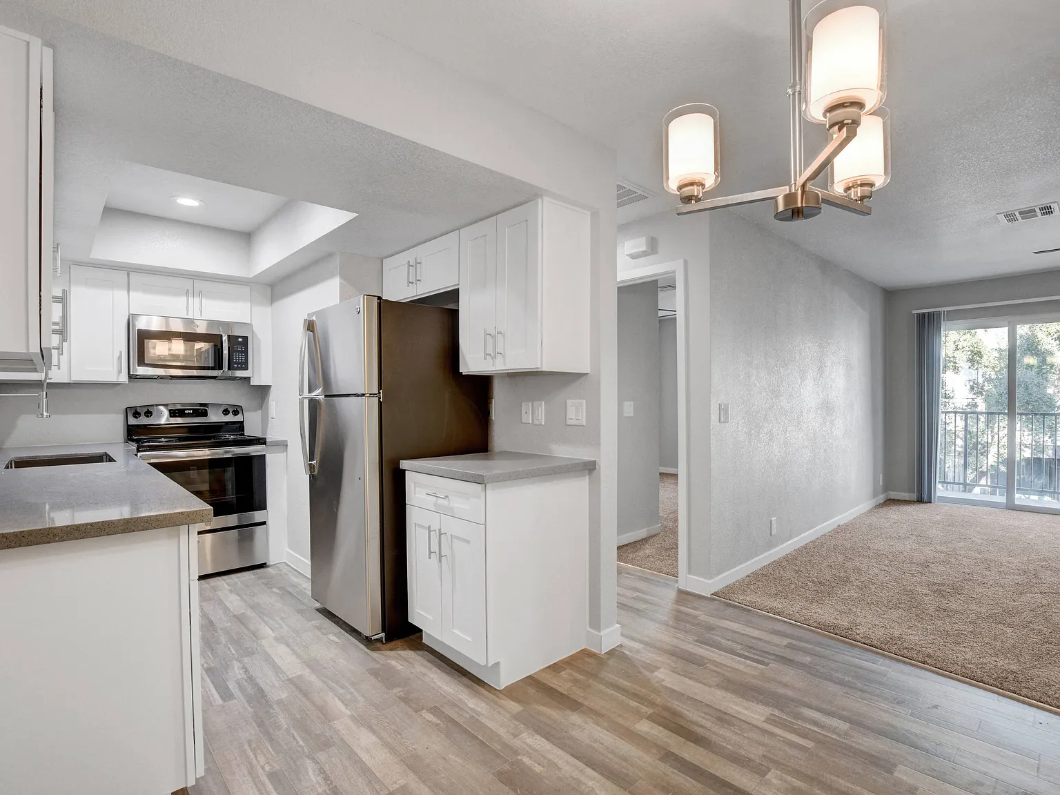 Cascade Apartments — Photo 4