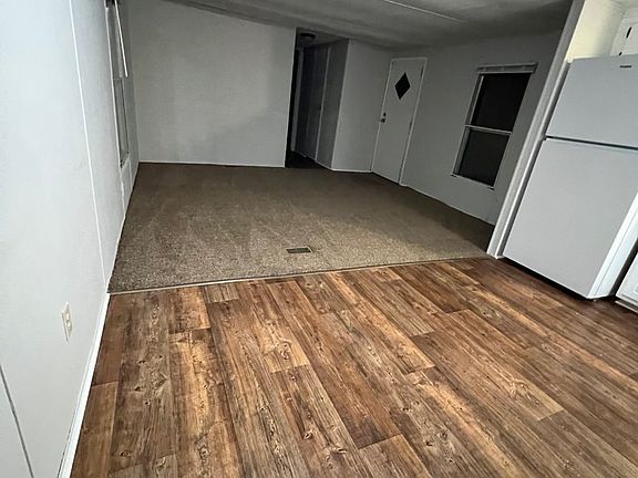 3rd image of 691 Julia St