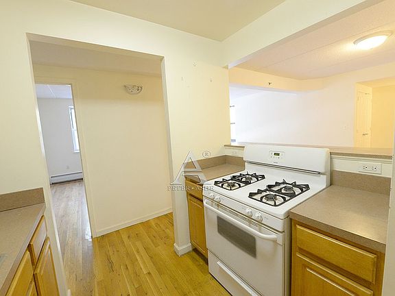 2nd image of 138 E 112th St APT 3C