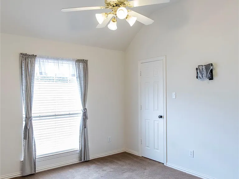12004 Paducah Dr — Photo 15