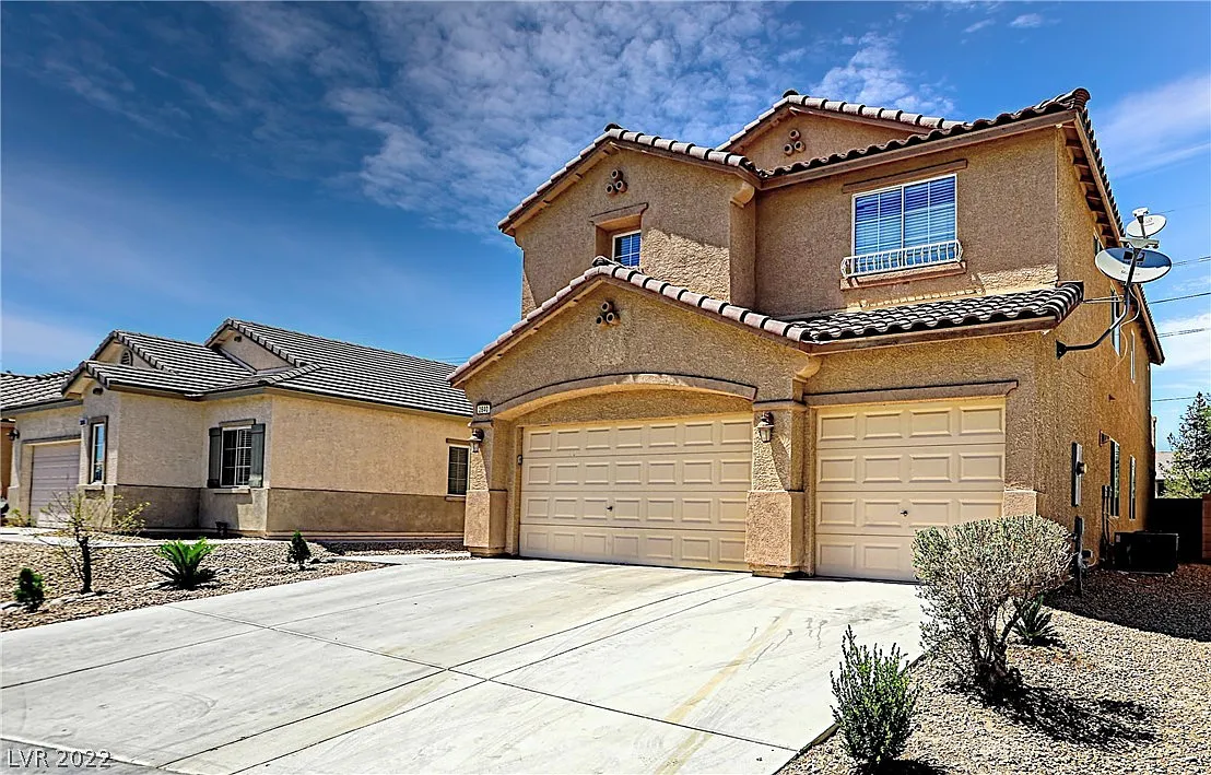 4 bed, 2667 sqft, $2,700 — Photo 3