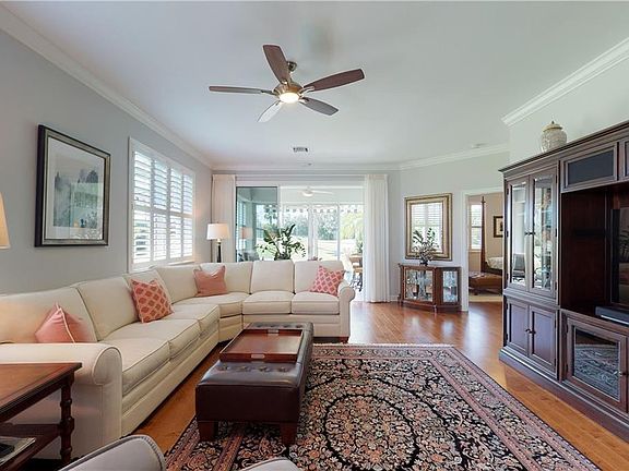 5th image of 1355 Saint Catherines Cir