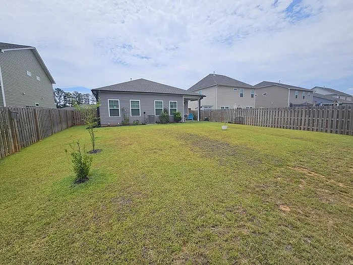 405 Griffon Dr — Photo 16