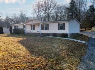 1006 Phillip Dr, Portland, TN 37148