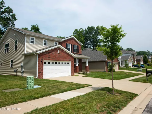 16991 Green Crest Ln, Louisville, KY 40245