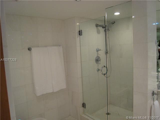 1st image of 1717 N Bayshore Dr APT 2548