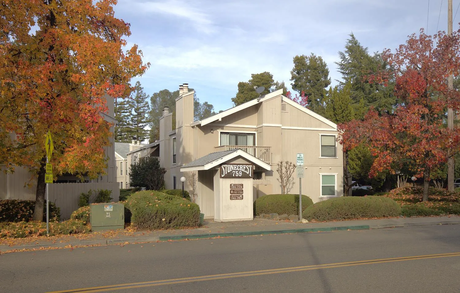 741 Mikkelsen Dr photo 1