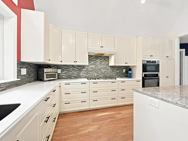 26 Pebble Dr — Photo 12