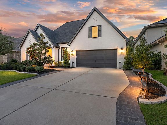 2nd image of 60 Venetia Grove Dr