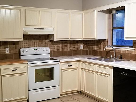 3rd image of 5680 Shannon Dr