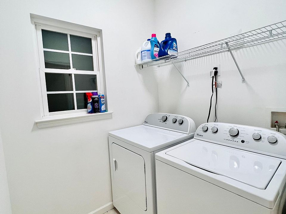 In-unit washer & dryer