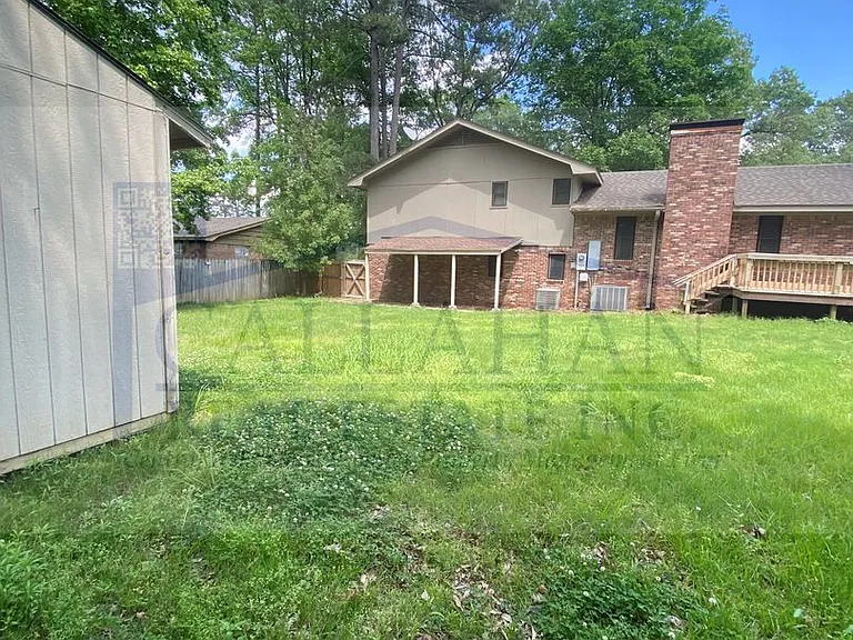 2811 Fox Glenn St — Photo 14