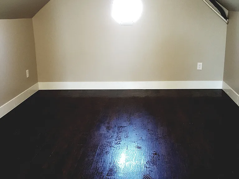 2nd floor bedroom