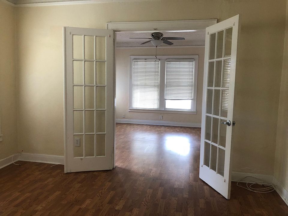 1st image of 210 S Moody Ave APT 3