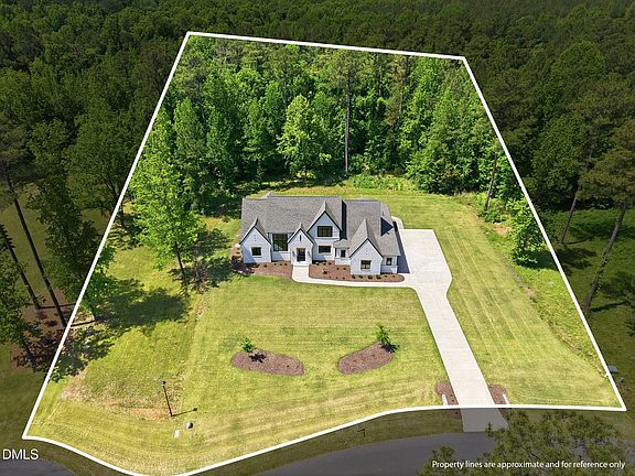 2nd image of 92 Bluffside Ct