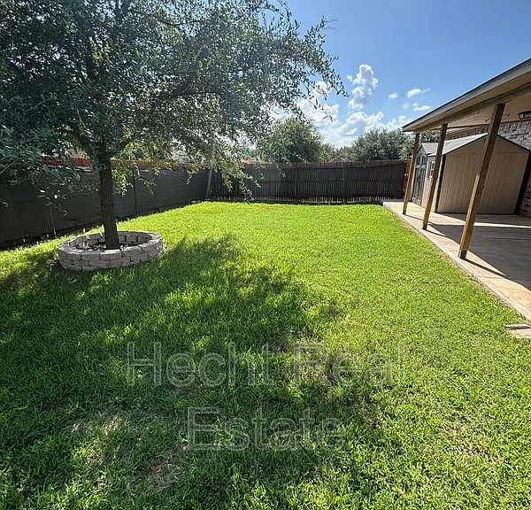 9209 Sawyer Fay Ln — Photo 24