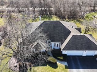 10517 Yankee Ridge Dr, Frankfort, IL 60423