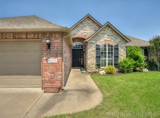 4605 E 143rd St S, Bixby, OK 74008
