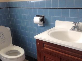 1909 10th Ave APT A, Honolulu, HI 96816