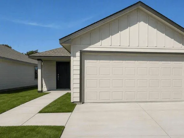 520 Meansville Dr, Odem, TX 78370
