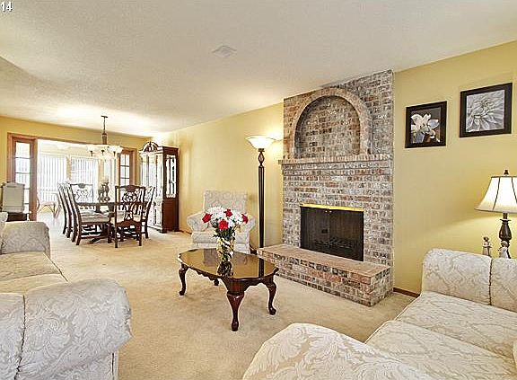 2nd image of 2363 NE Stephanie Ct