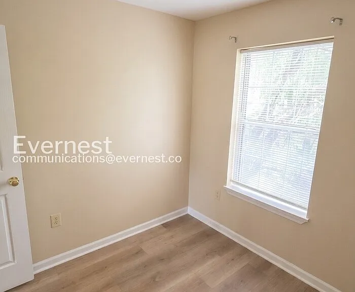 7345 Rhondda Dr — Photo 21