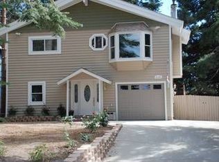 31191 All View Dr, Running Springs, CA 92382