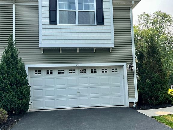 2nd image of 72 Fairways Dr