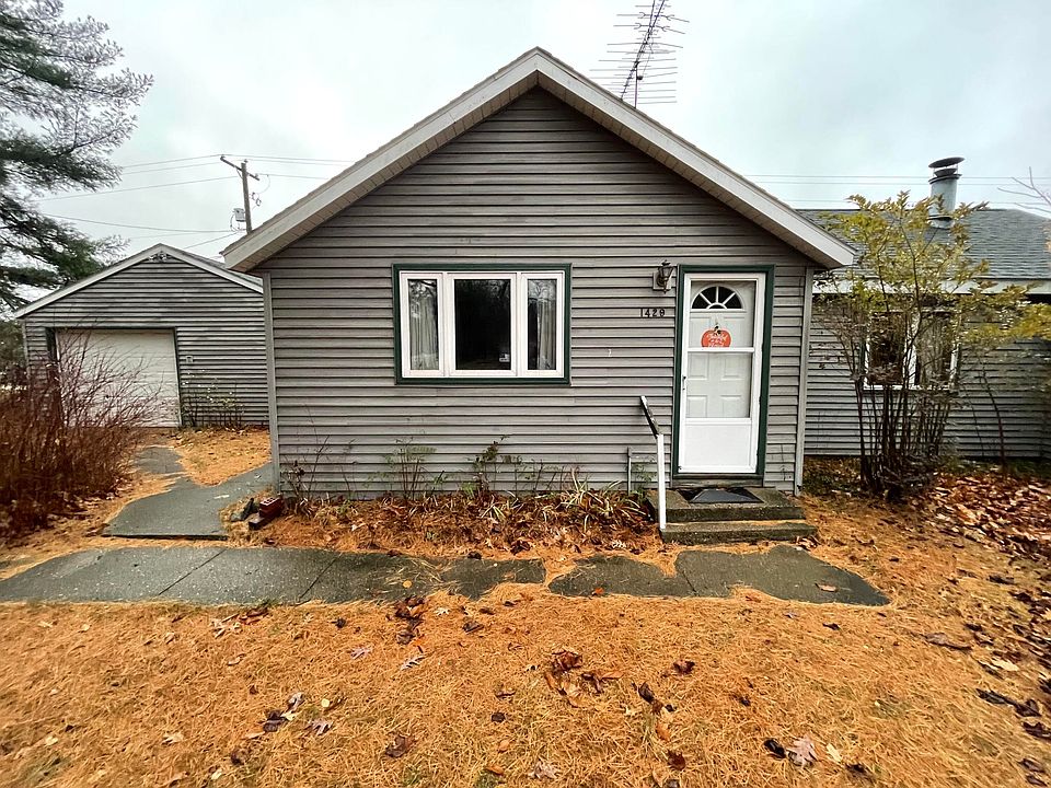 1st image of 1429 E 120th St