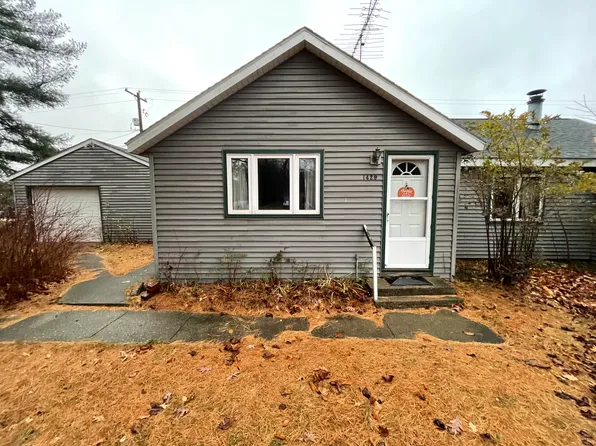 1429 E 120th St, Grant, MI 49327