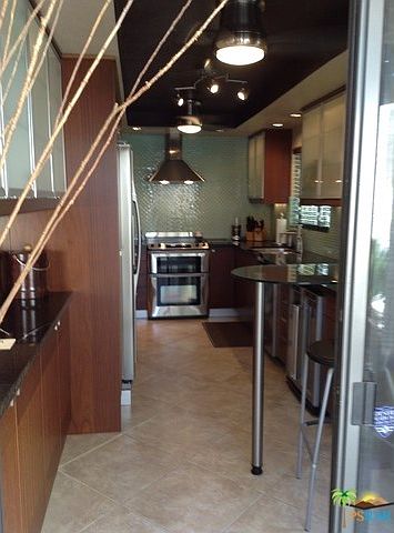 1st image of 625 Violeta Dr